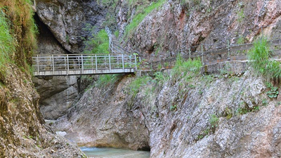 Brücke in der Almbachklamm
