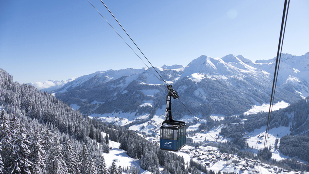 Die Walmendingerhornbahn über Mittelberg