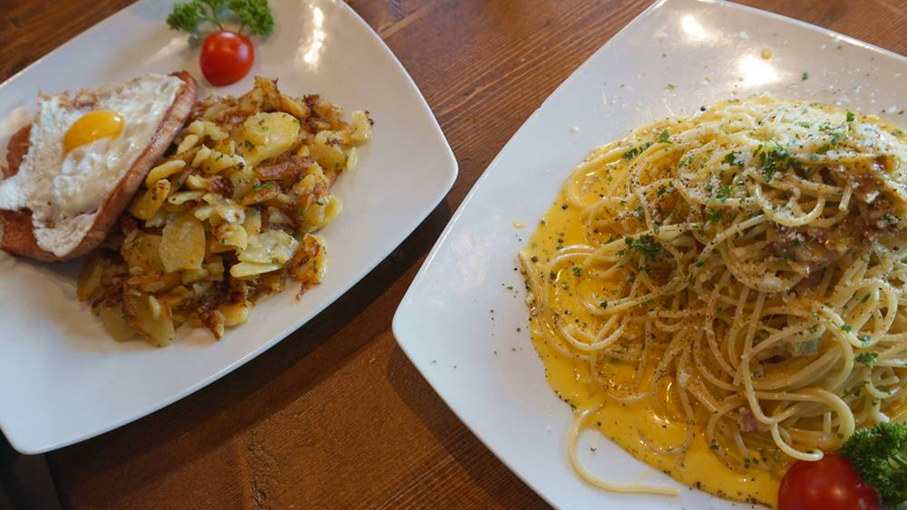 Leckeres Mittagessen in der Kalcher-Alm
