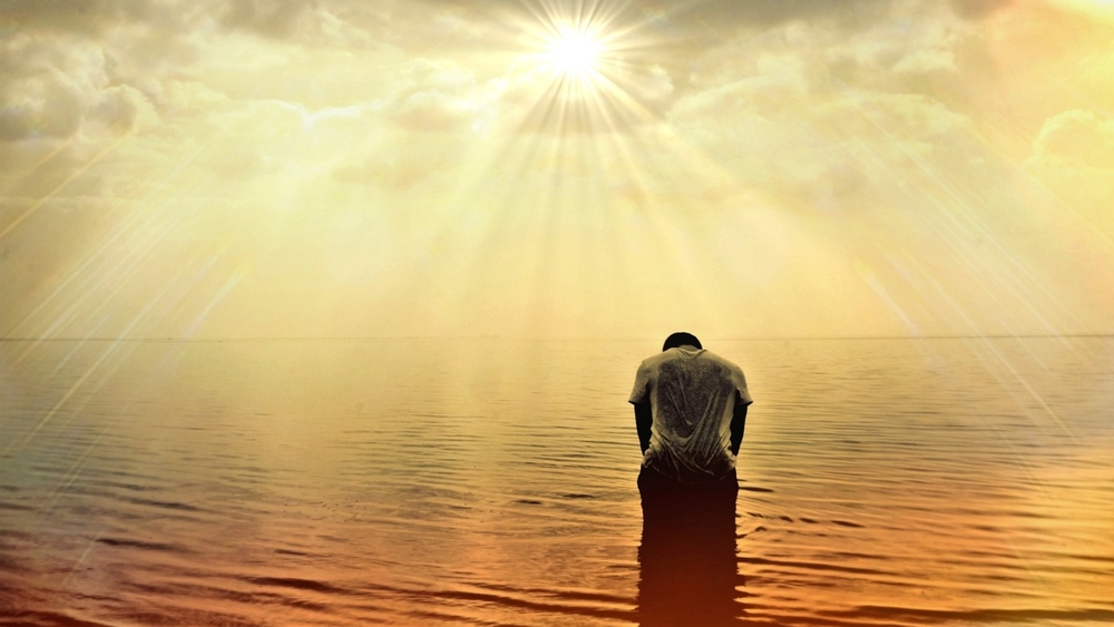 Liquid Sound bedeutet Baden in tragendem Salzwasser mit entspannender Unterwassermusik.