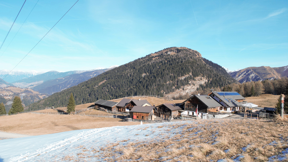 Blick auf die Sattelbergalm