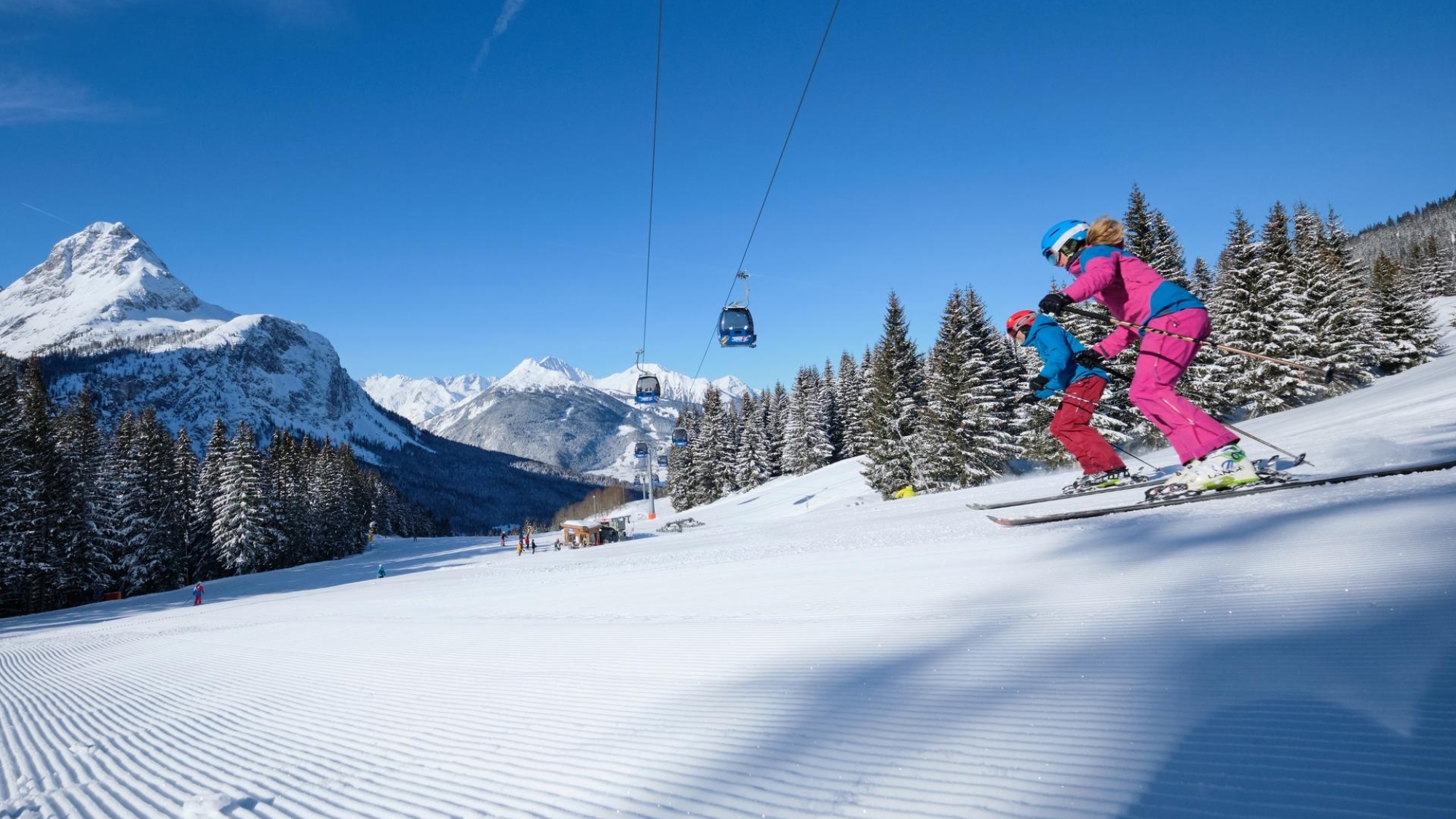 Skifahrer im Skigebiet Ehrwalder Alm