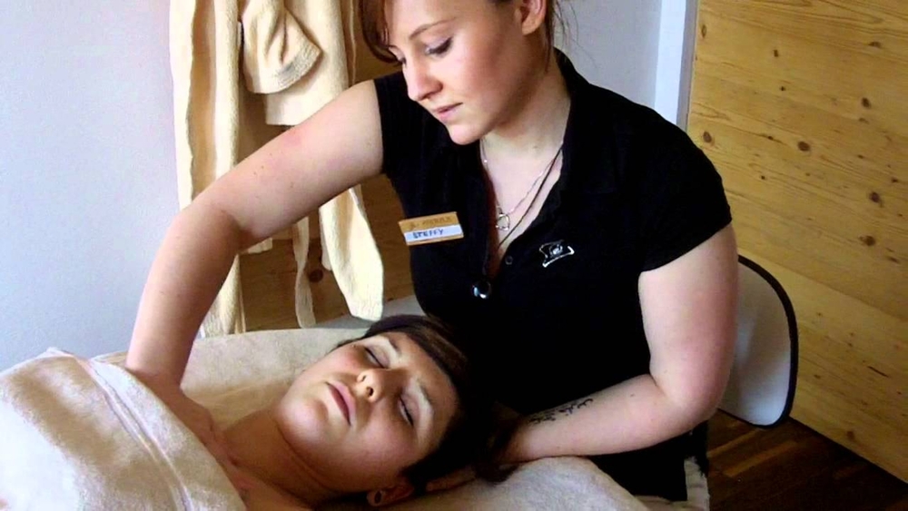 Haki Purna Massage Golf Spa Wellness Hotel Andreus Passeiertal Meran in Südtirol