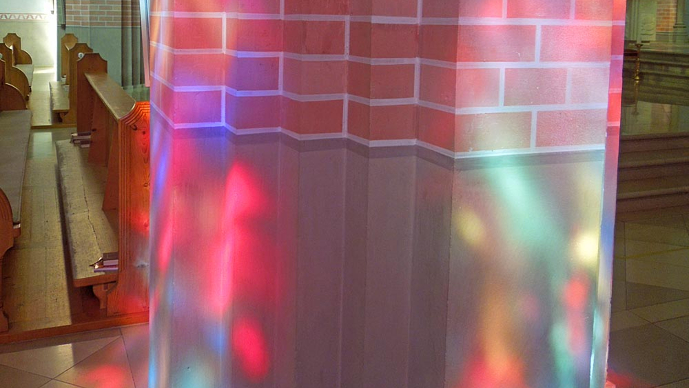 Farbspiel in der Herz-Jesu-Kirche in Bregenz