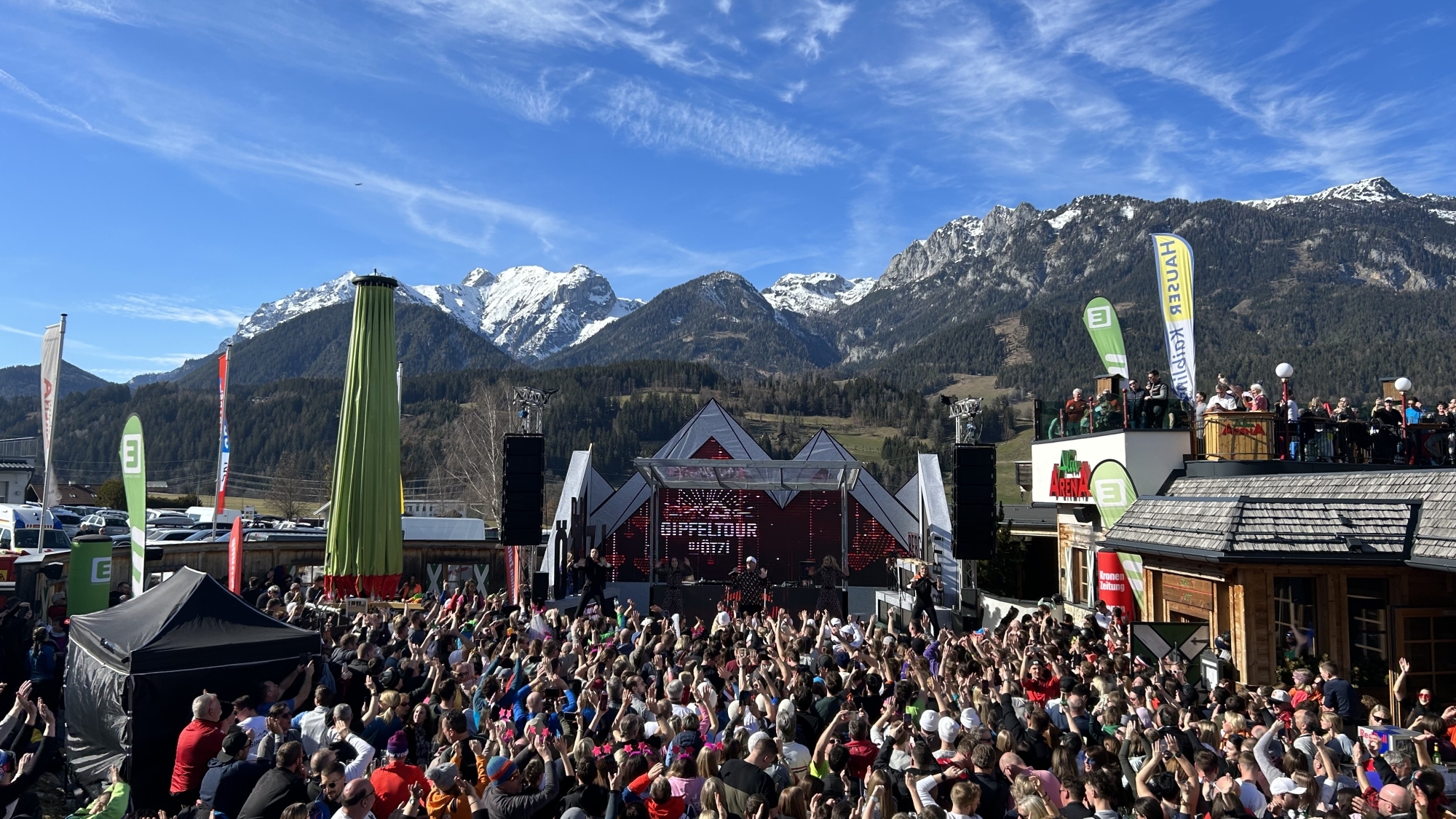 Mit seinen Hits wie „Ein Stern“ oder „Sweet Caroline“ wird DJ Ötzi am Hauser Kaibling seine Fans erf