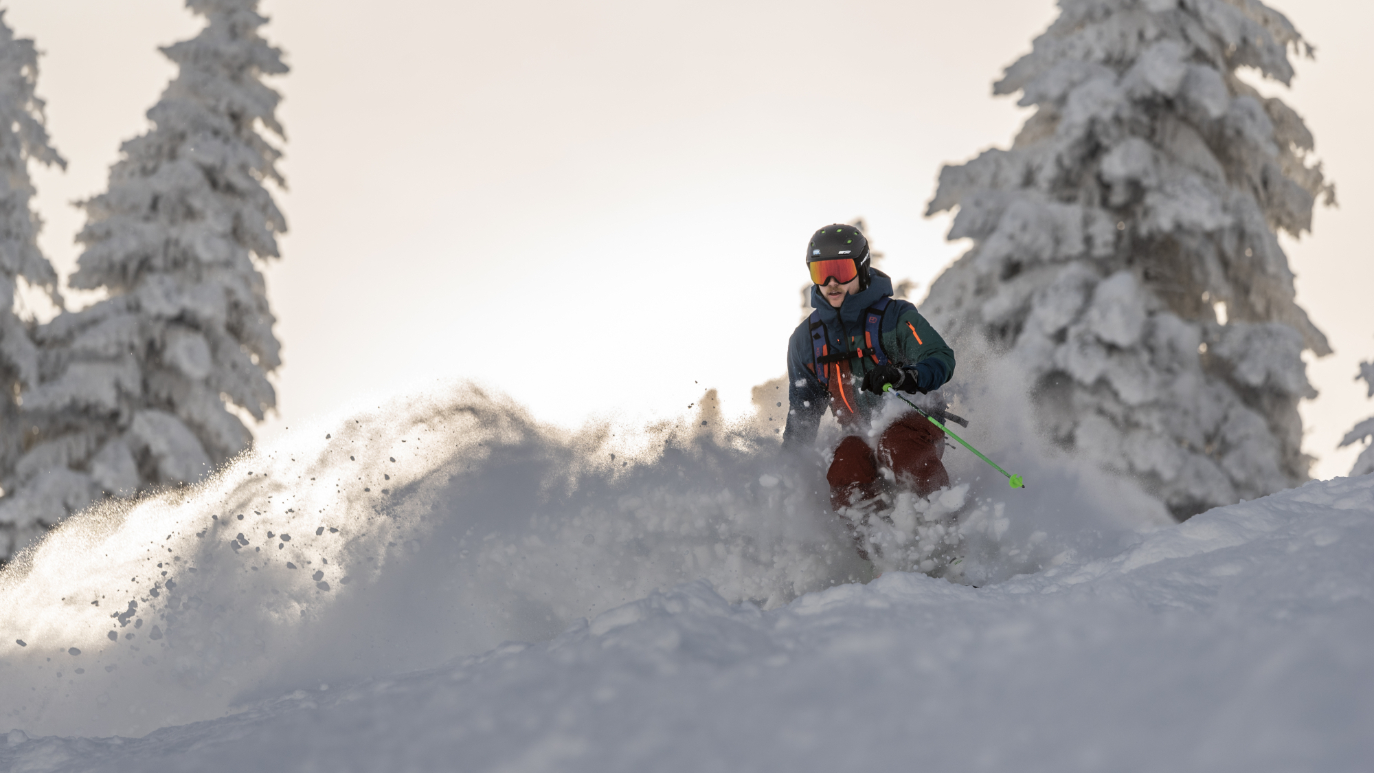 Powdern durch den Tiefschnee