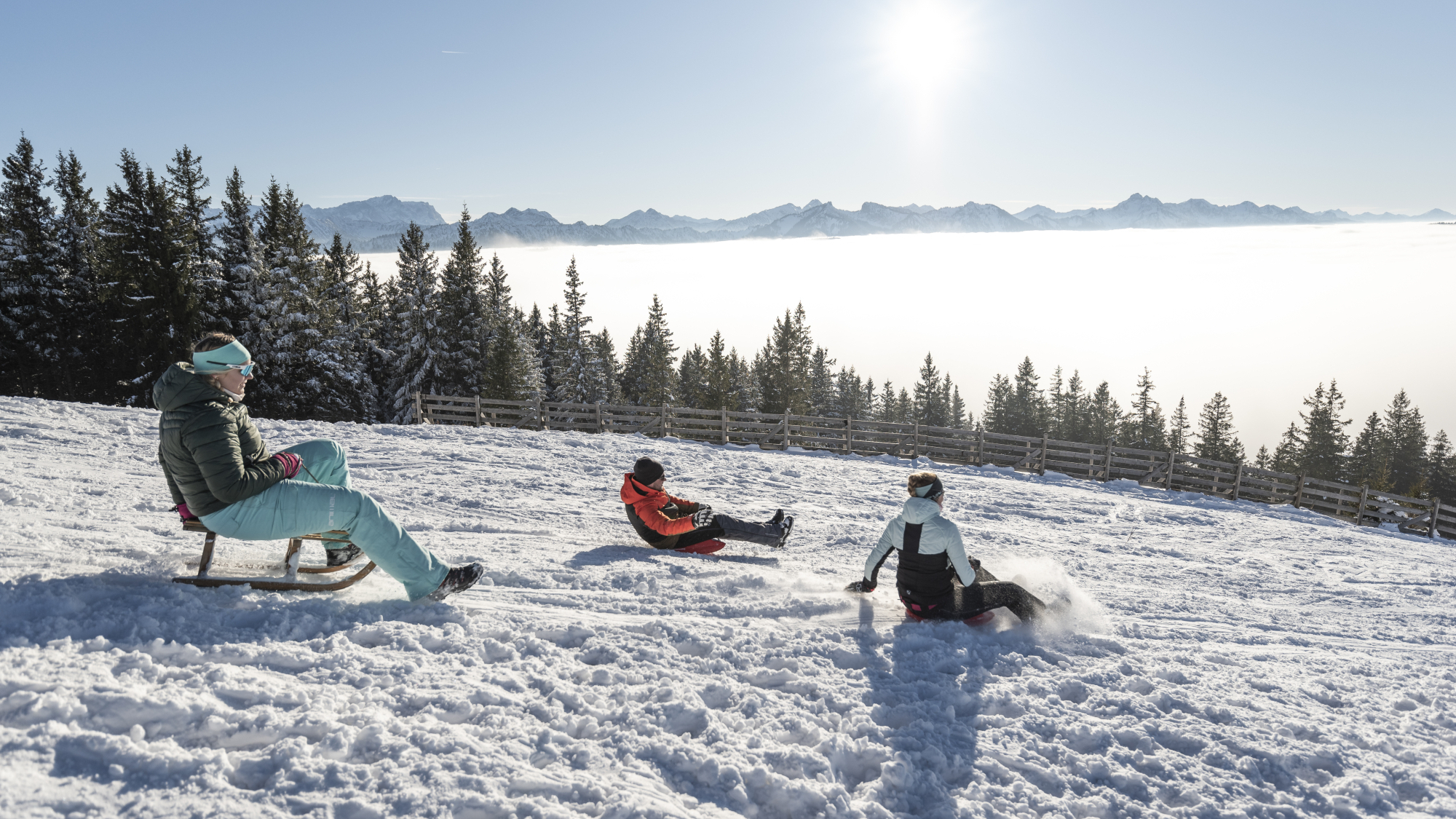 Rodelspaß mit den Kindern