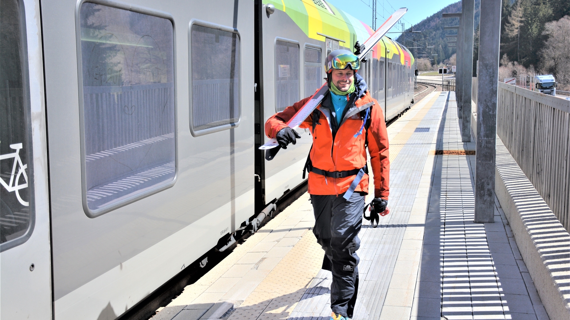 Am Bahnsteig in Percha