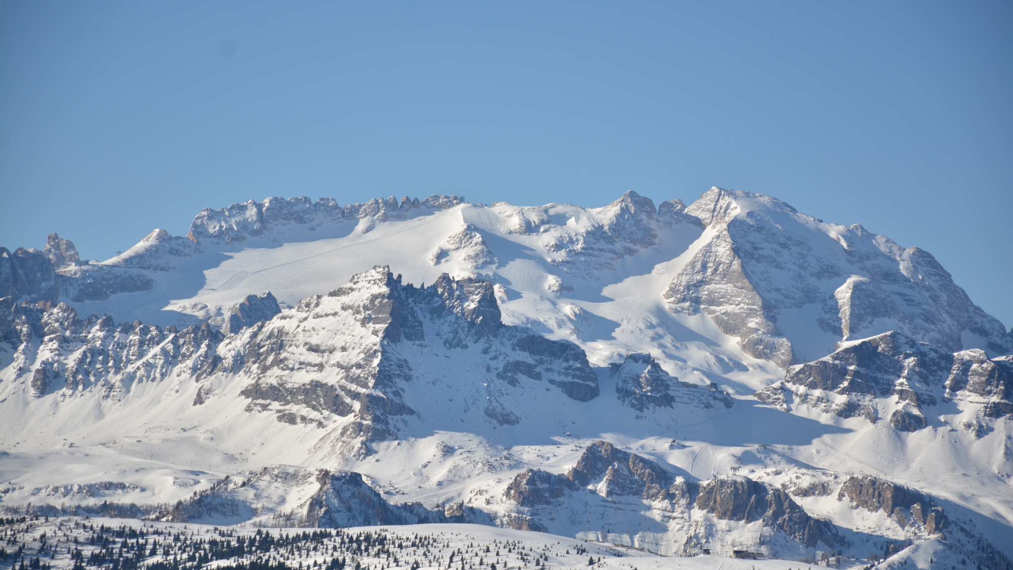 Auf der Pralongia mit Blick zur Marmolada (3343m)