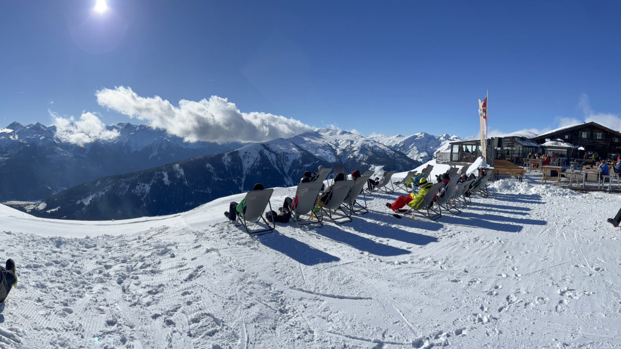 Von der beliebten Panorama-Alm hat man einen tollen Ausblick