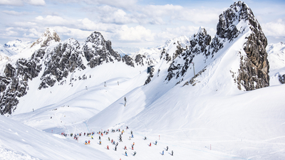 Artikelbild: Das Kultskirennen: Der weiße Rausch in St. Anton