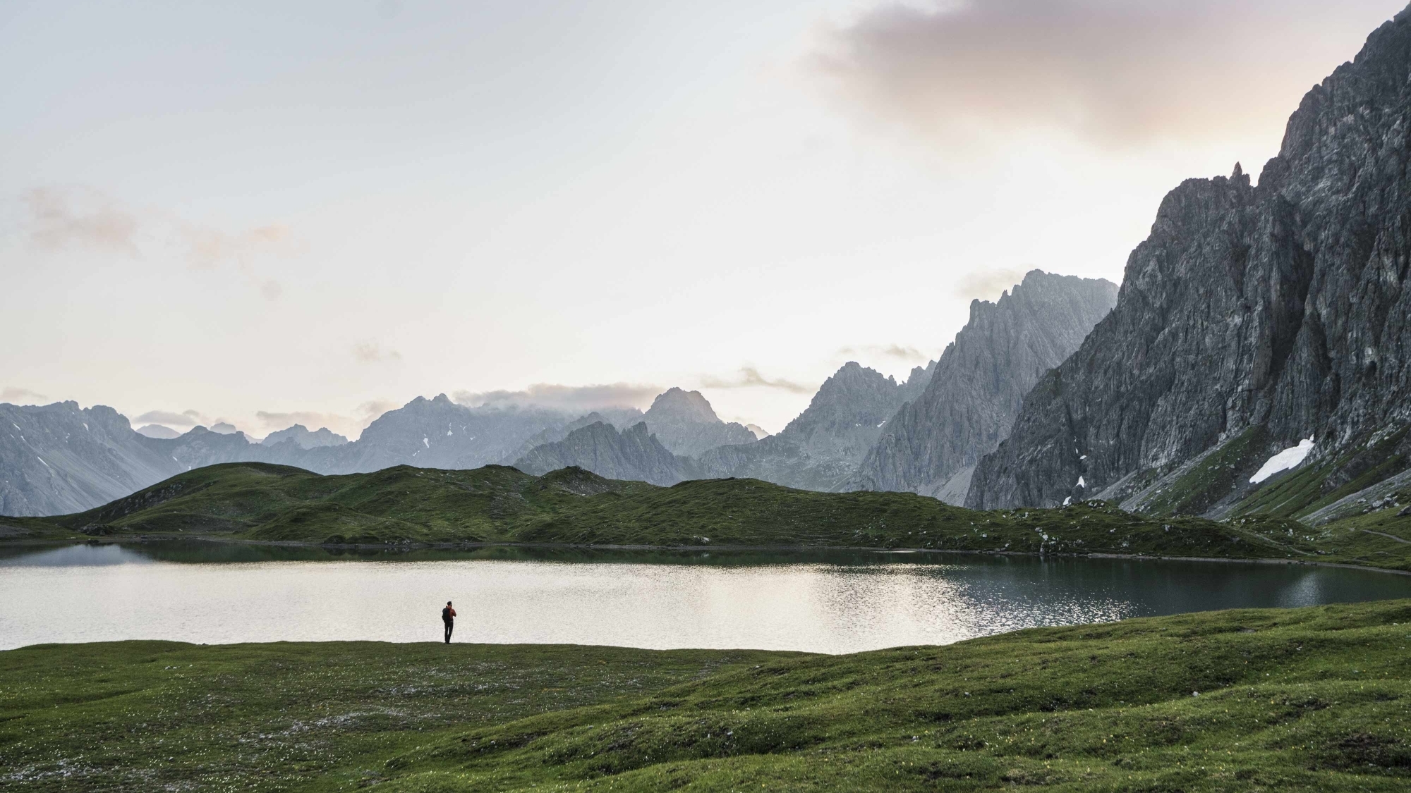 Am Steinsee auf dem Lechtaler Höhenweg