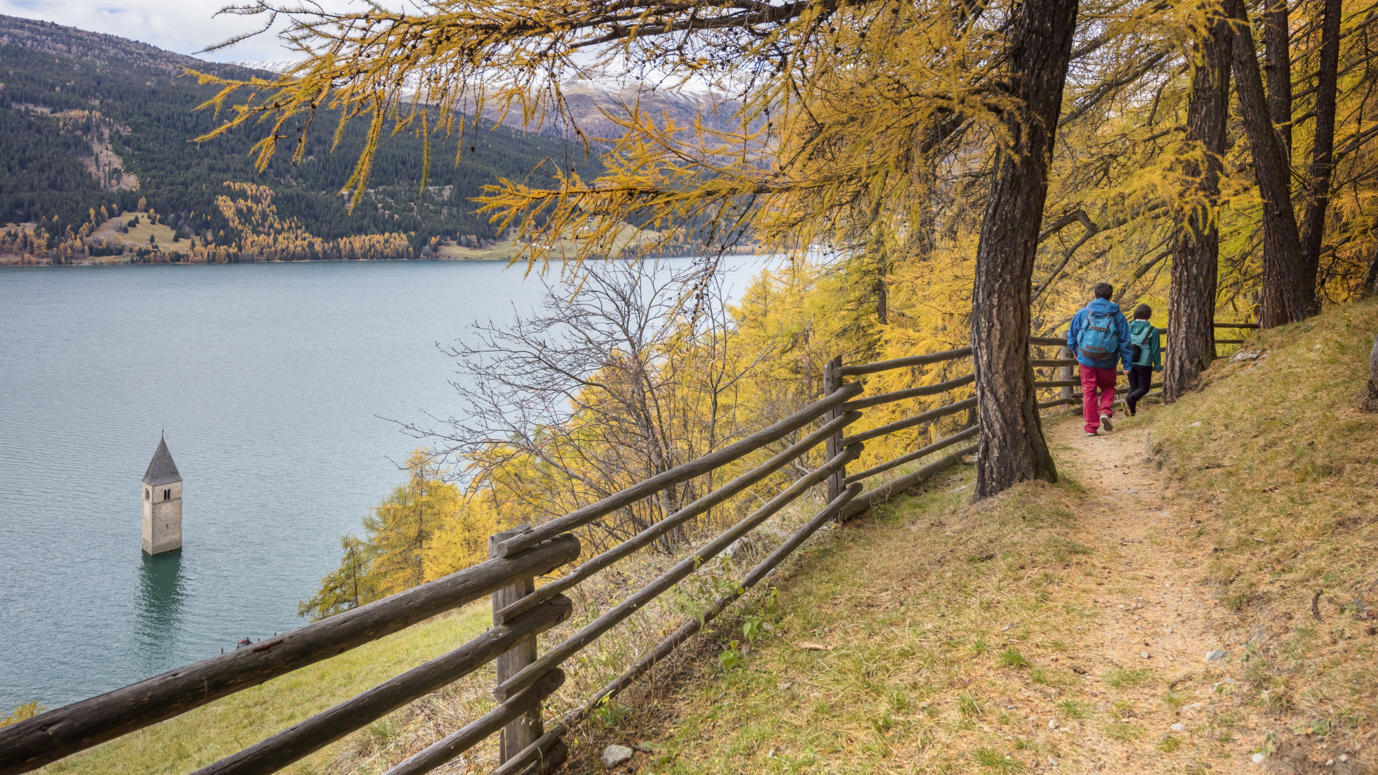 Das Bergerlebnis für passionierte Wanderinnen und Wanderer ist der 108 Kilometer lange Vinschger Höhenweg, der in Reschen startet und in Staben endet.