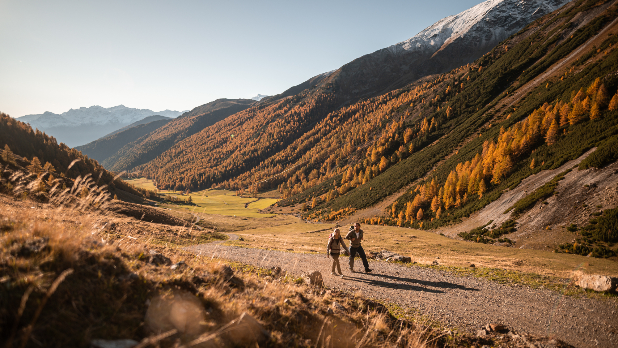 Umgeben von reiner Luft, entschleunigender Ruhe und warmen, satten Farben lässt es sich vor dem kalten Winter noch einmal Kraft tanken.