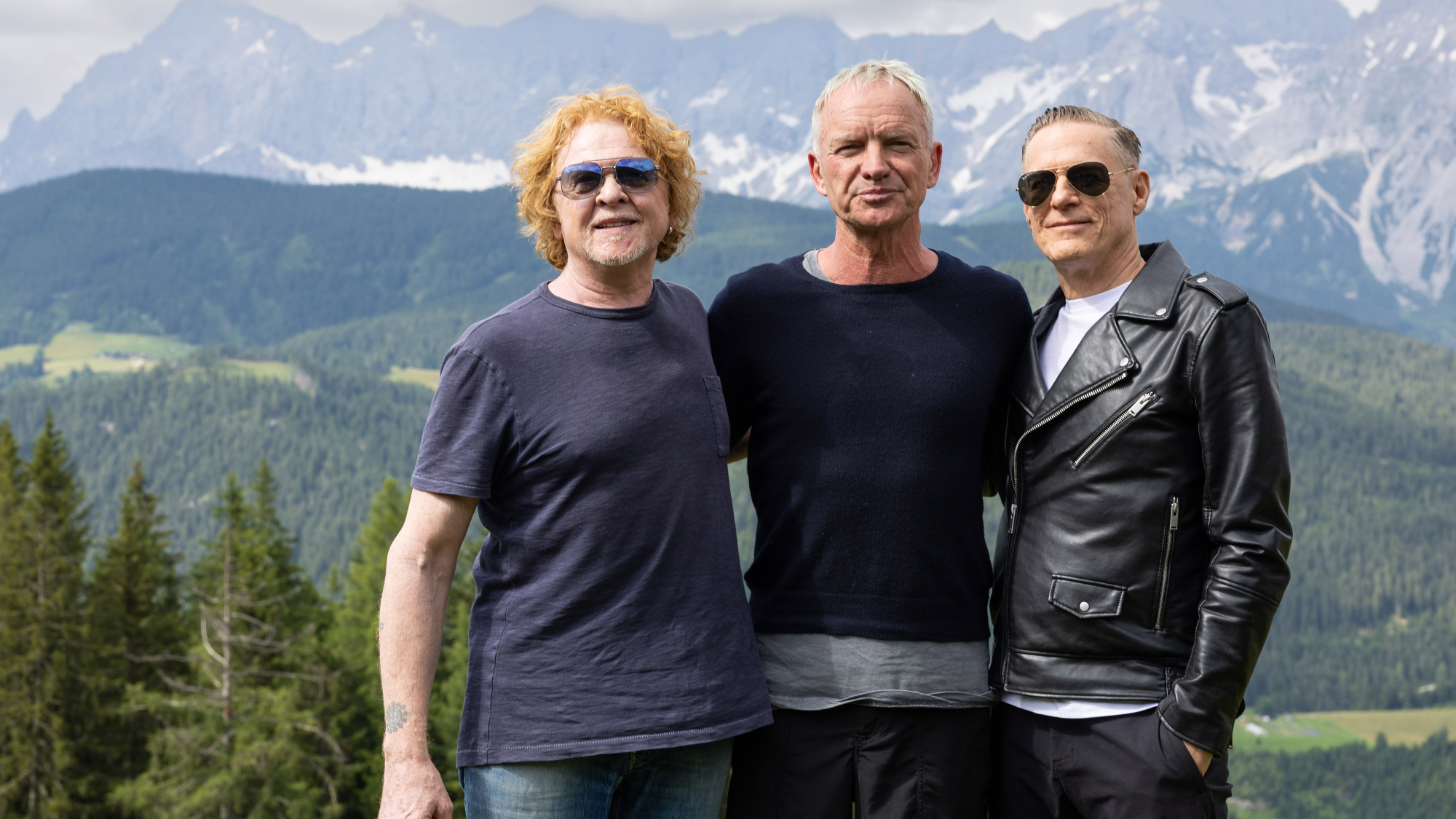 Mick Hucknall (Simply Red), Sting und Bryan Adams (v.l.) werden am 6., 7. und 8. Dezember 2024 die Skisaison in der Region Schladming-Dachstein eröffnen.