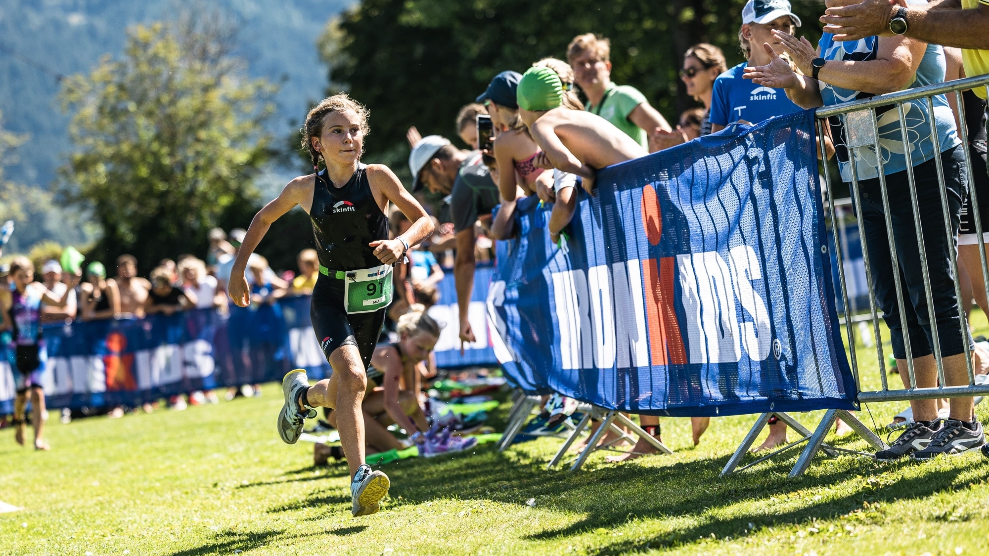 Beim IRONKIDS kämpfen die Triathlon-Profis von morgen um den Sieg