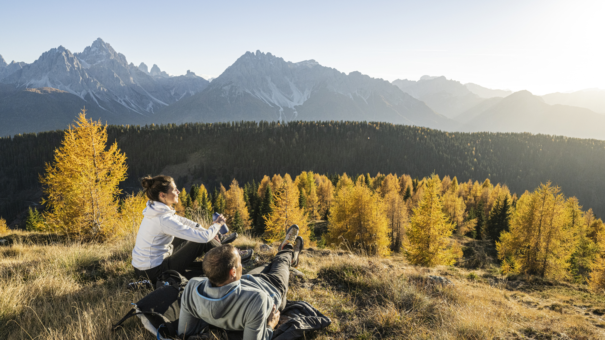 Pause beim Wandern in der Dolomitenregion 3 Zinnen