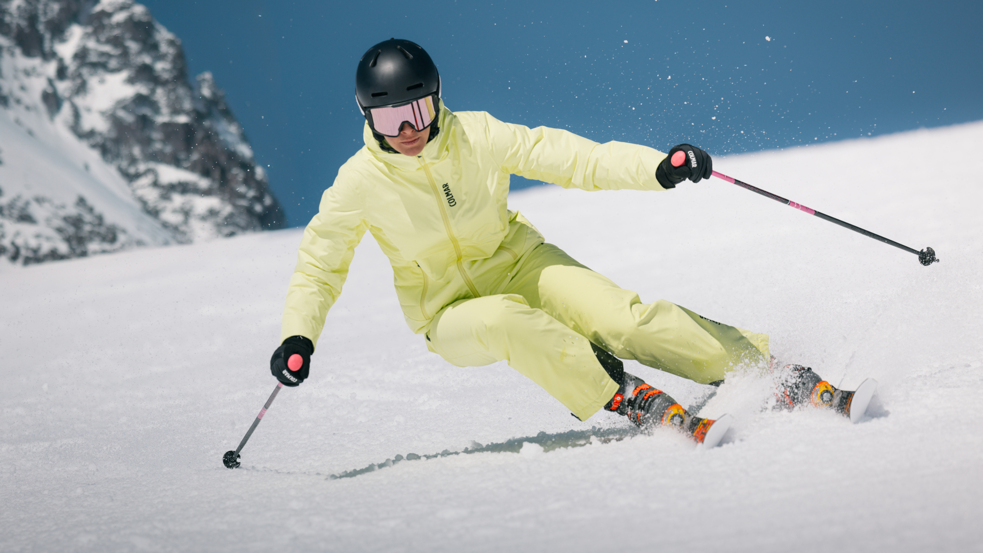 Skifahren mit Colmar Skibekleidung