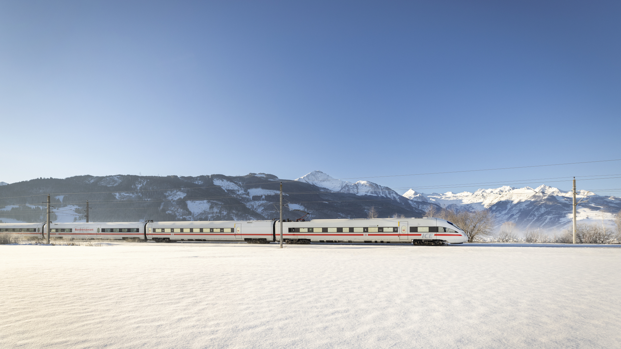 ICE-Fernverkehrszug der Deutschen Bahn