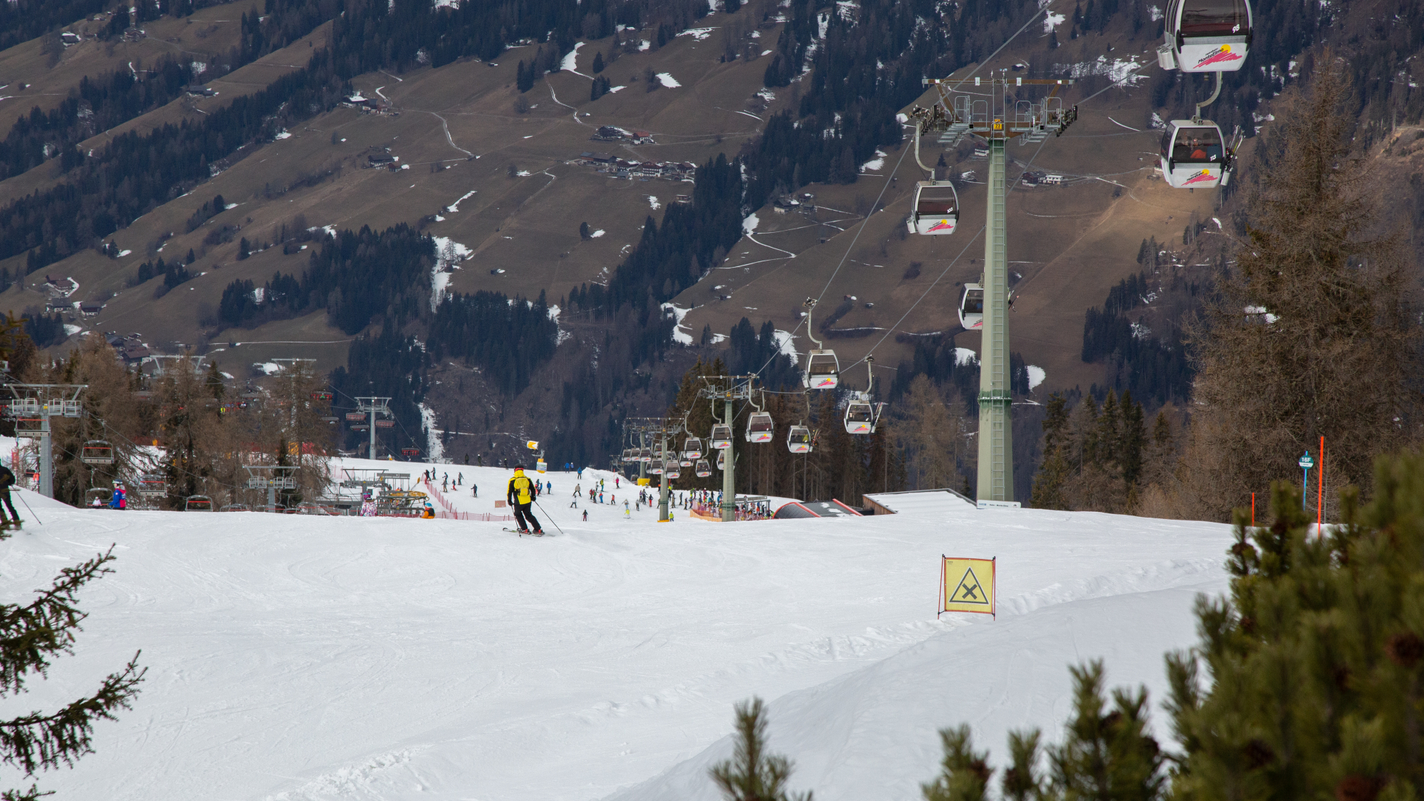 Blick ins Tal Richtung Vierschach vom Helm