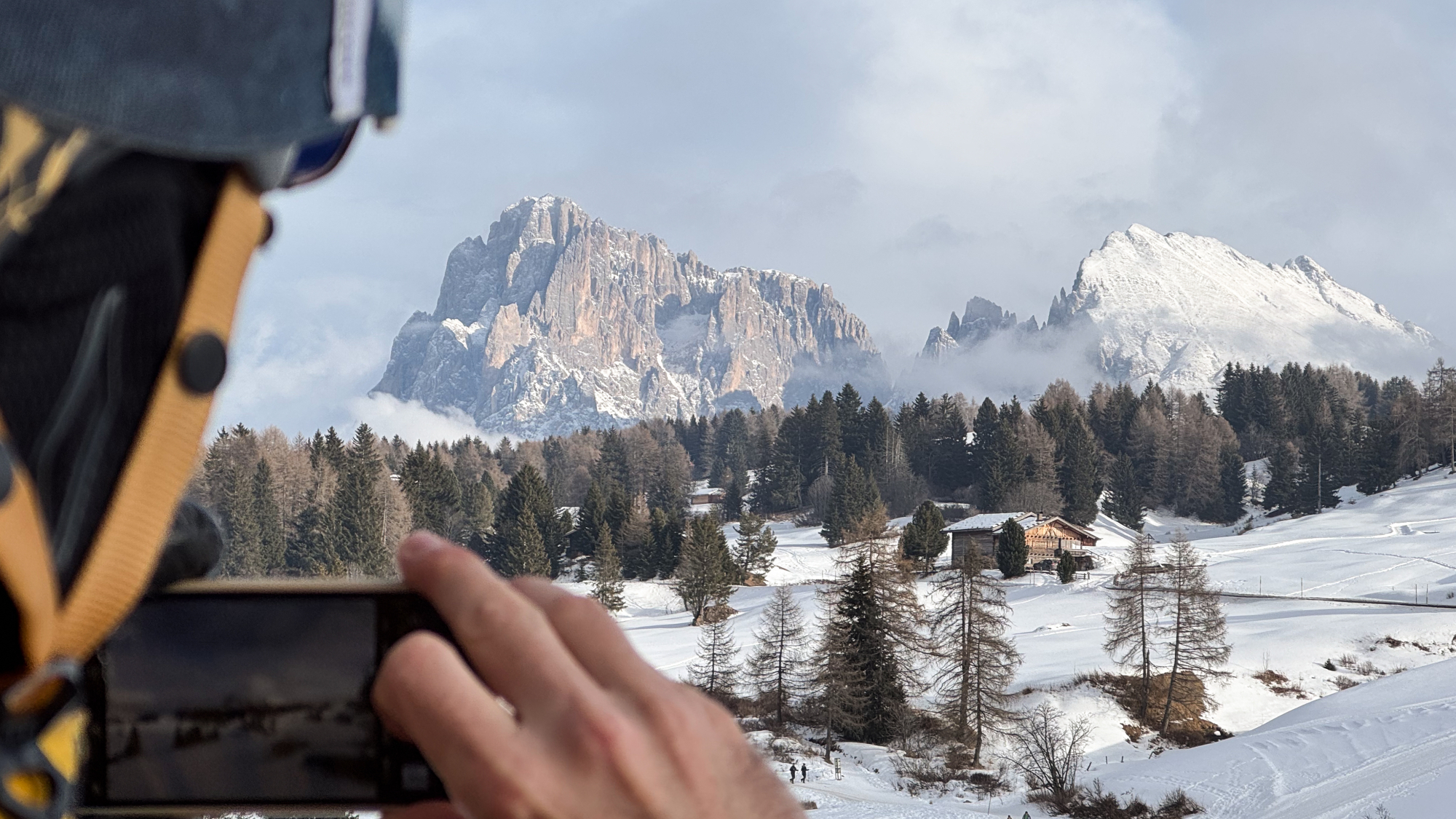Die beeindruckenden Langkofel und Plattkofel sind ein beliebtes Fotomotiv