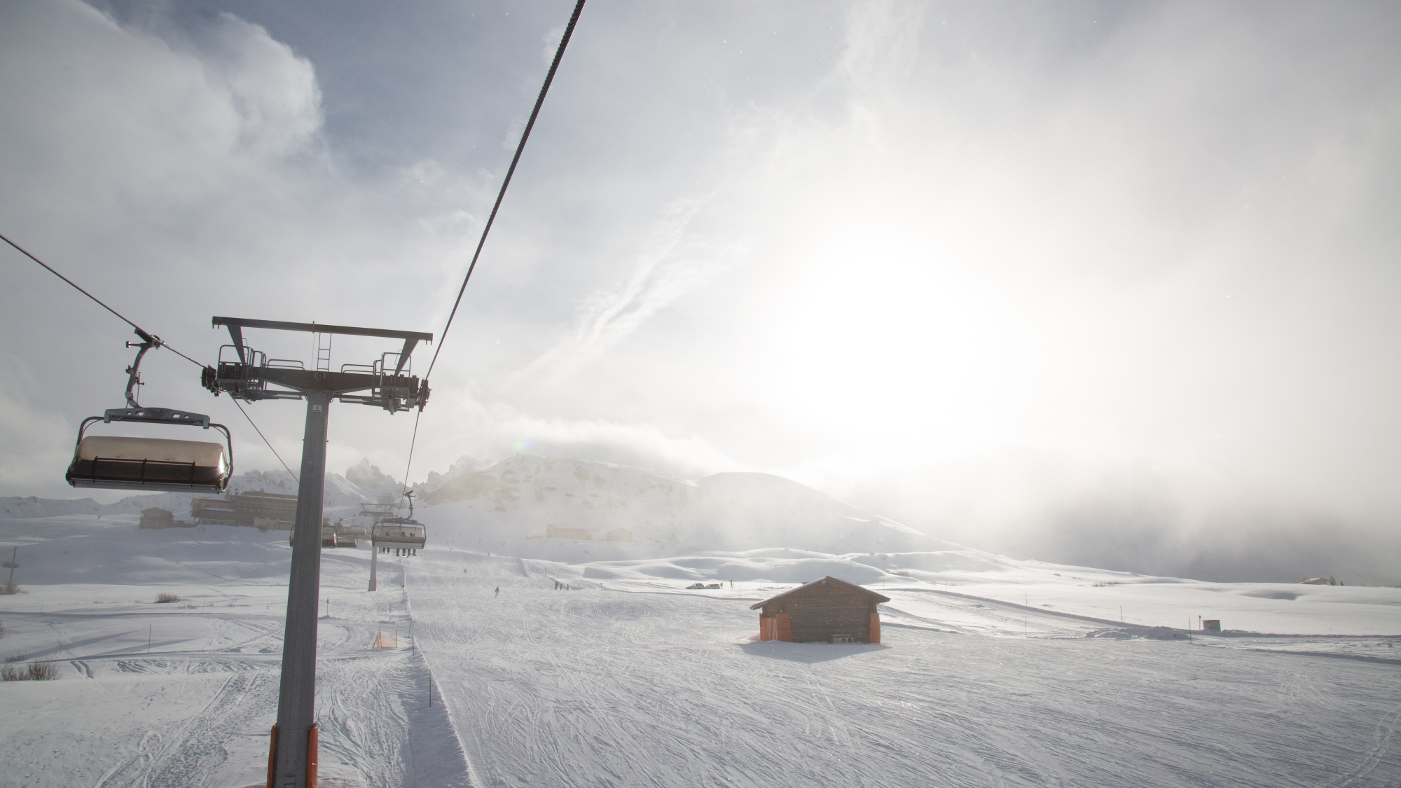 Auf den breiten Pisten der Seiser Alm ist viel Platz zum Carven