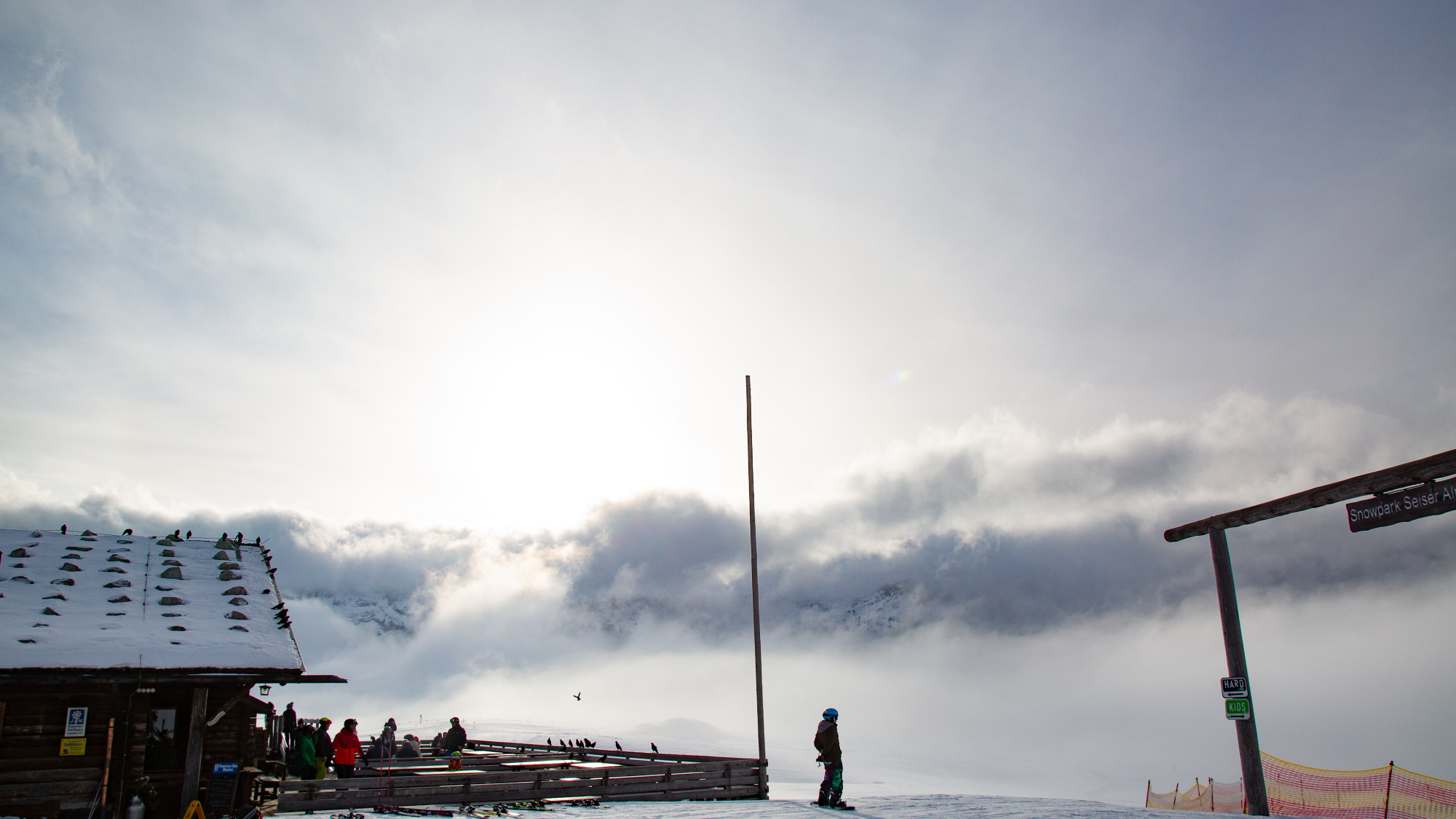 Laurin-Hütte und Einstieg zum Snowpark