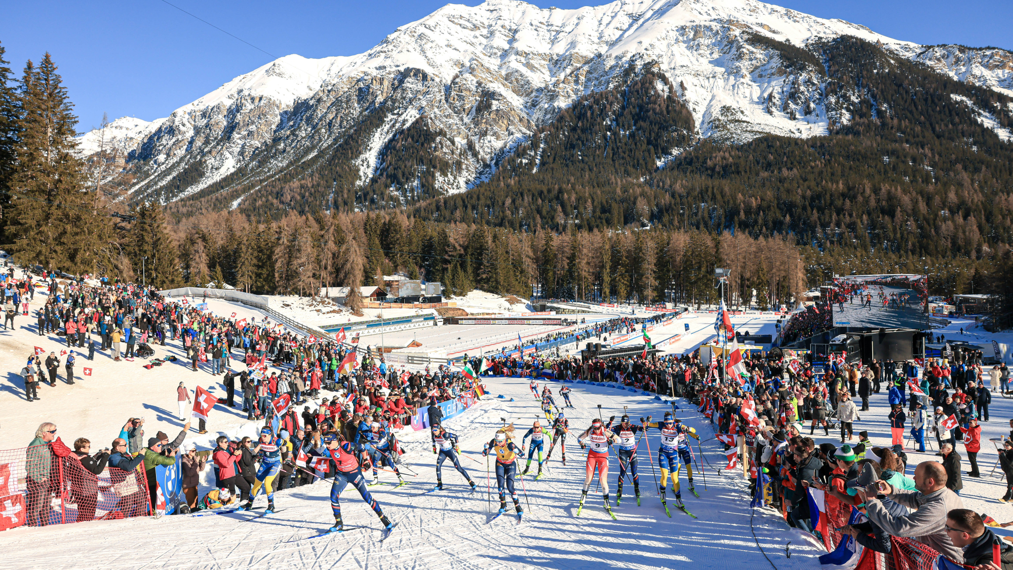 Biathlon-Wettkampf in der Lenzerheide. 2025 findet hier im Februar die Weltmeisterschaft statt!
