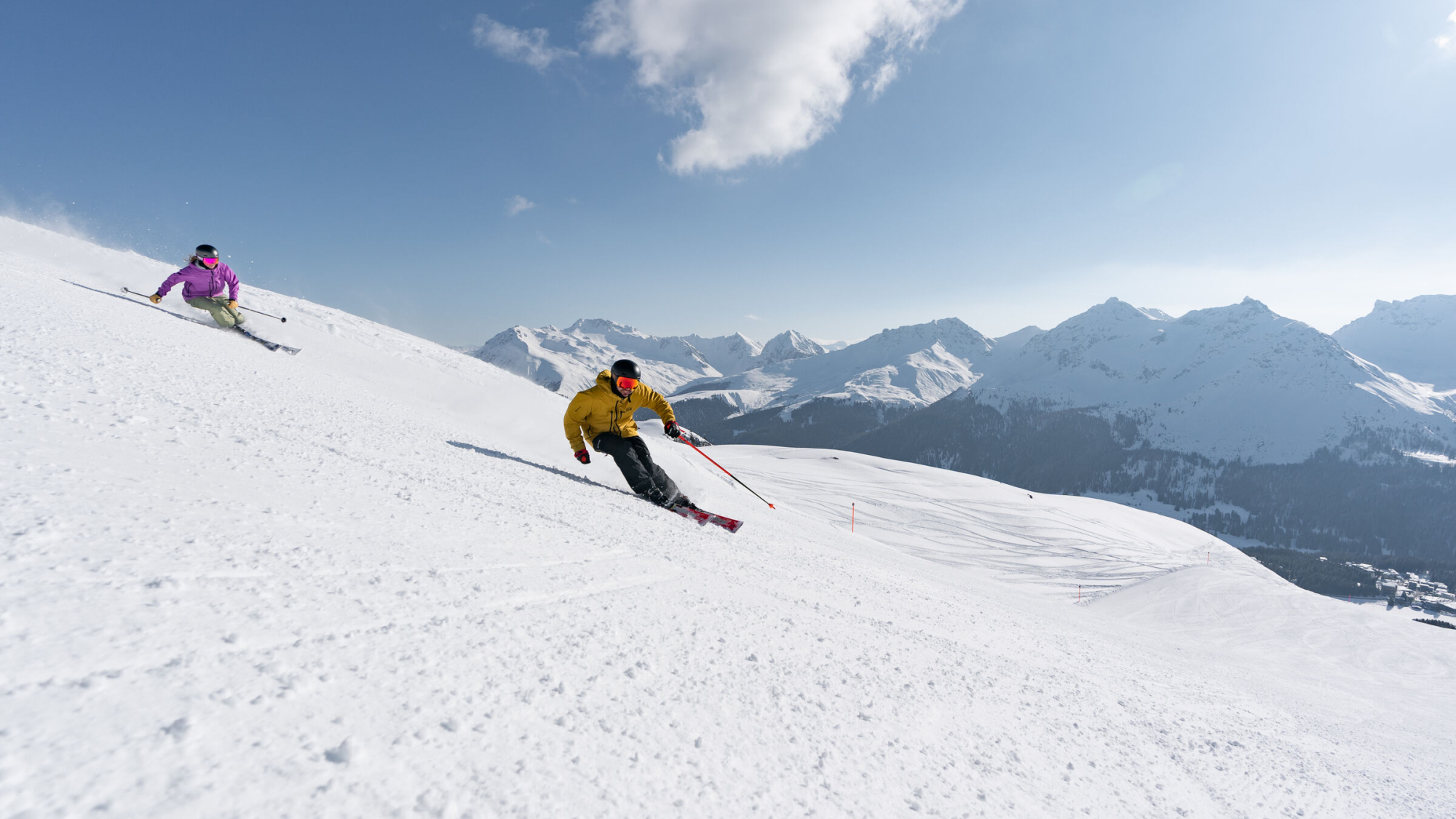 225 Kilometer Schneevernügen im grössten Skigebiet Graubündens.