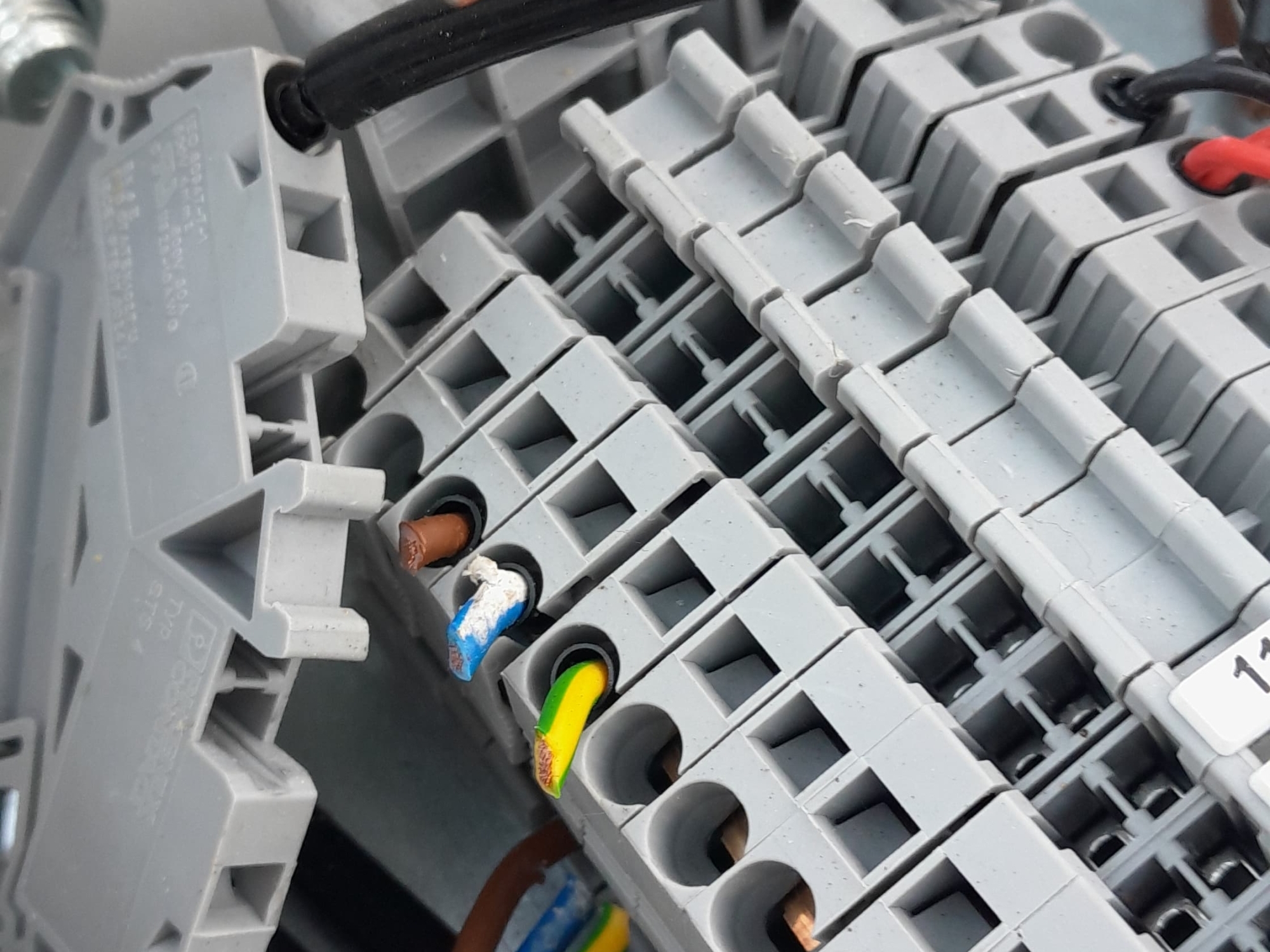 Beschädigter Schaltkasten an er Söllereckbahn