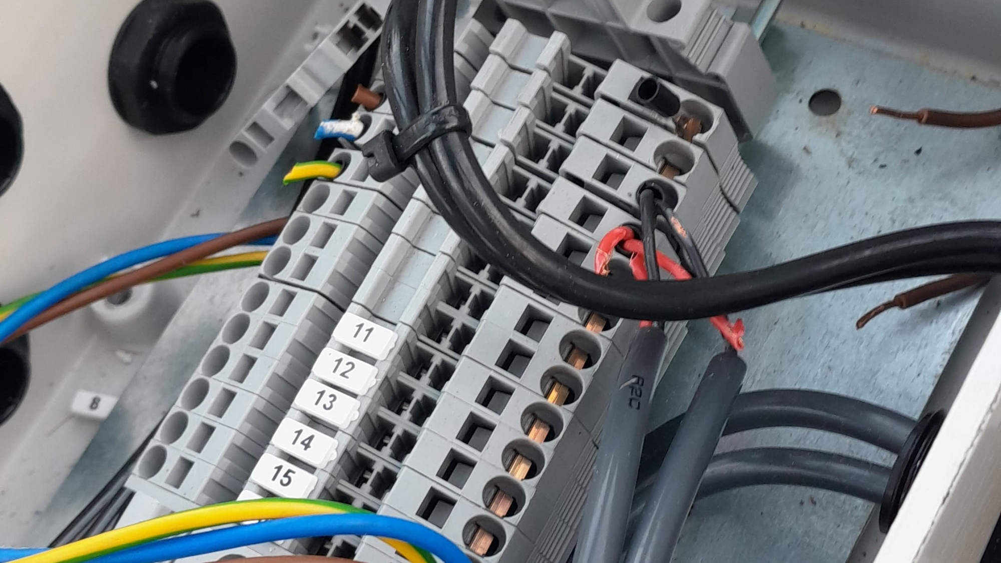  Beschädigter Schaltkasten an er Söllereckbahn 