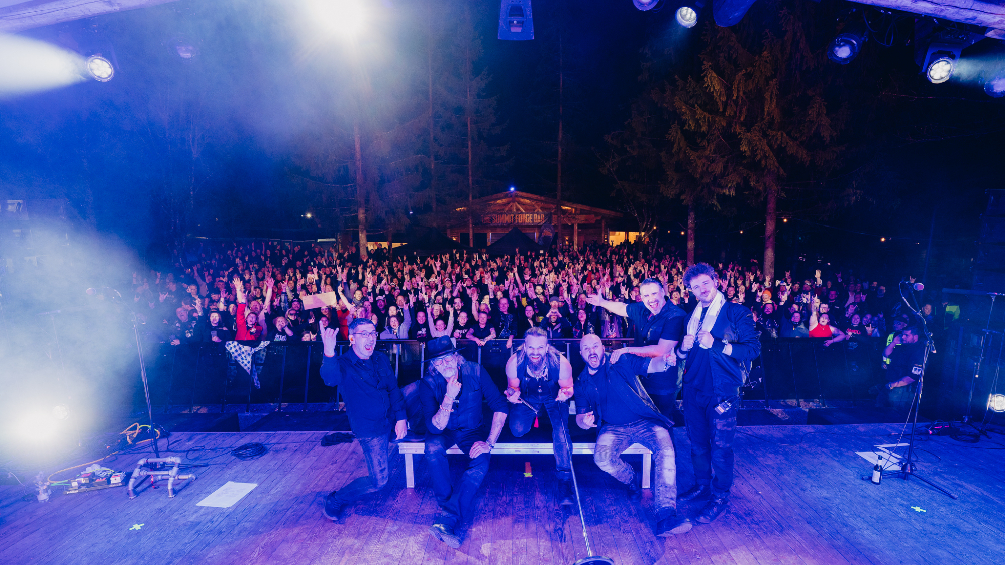 Gruppenbild Foreststage mit Saltatio Mortis