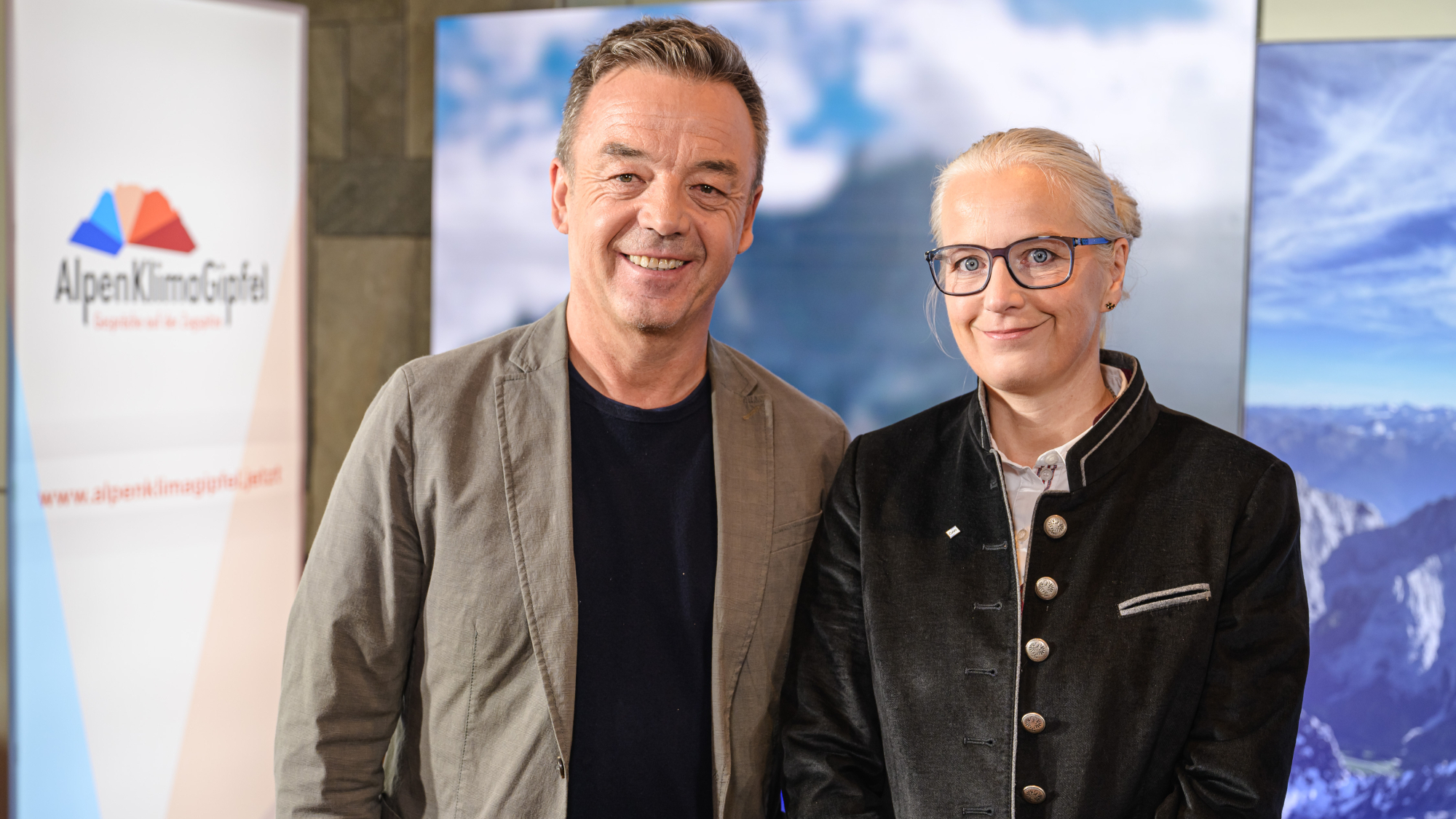 Die Vertreter des Advisory Boards des AlpenKlimaGipfels, Universitätsprofessor Ralf Roth und Glaziologin Andrea Fischer