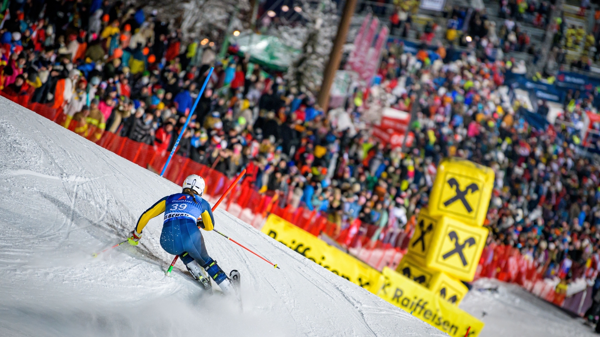 Impressionen vom Nachtslalom in der Flachau