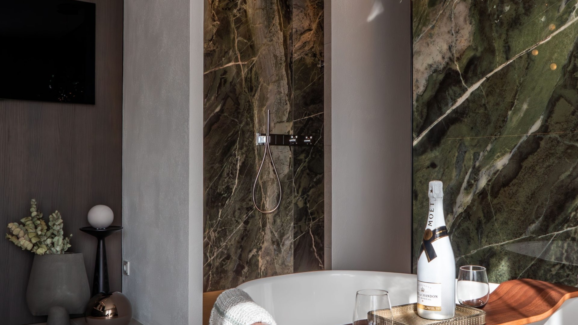 Die Lynett Suites verbinden stillvoll Natur und Privatsphäre