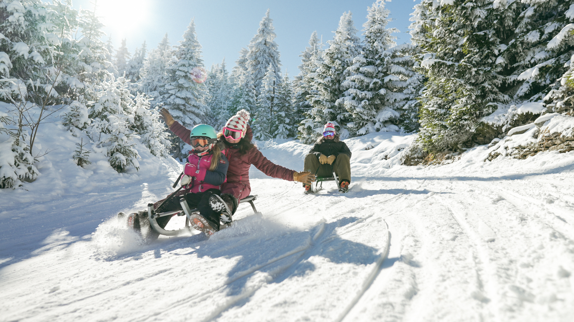 Rodeln auf der längsten Naturrodelbahn im Erzgebirge 