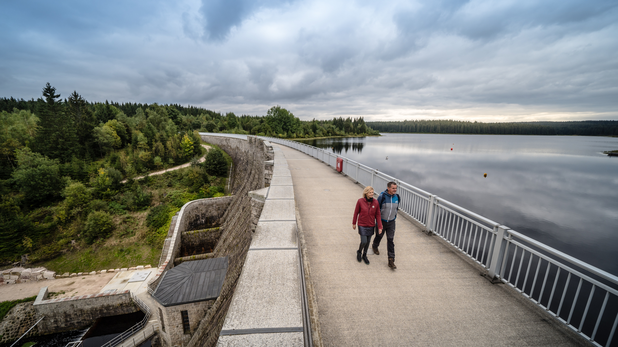 Kammweg Erzgebirge/Vogtland: Talsperre Carlsfeld-Weiterswiese