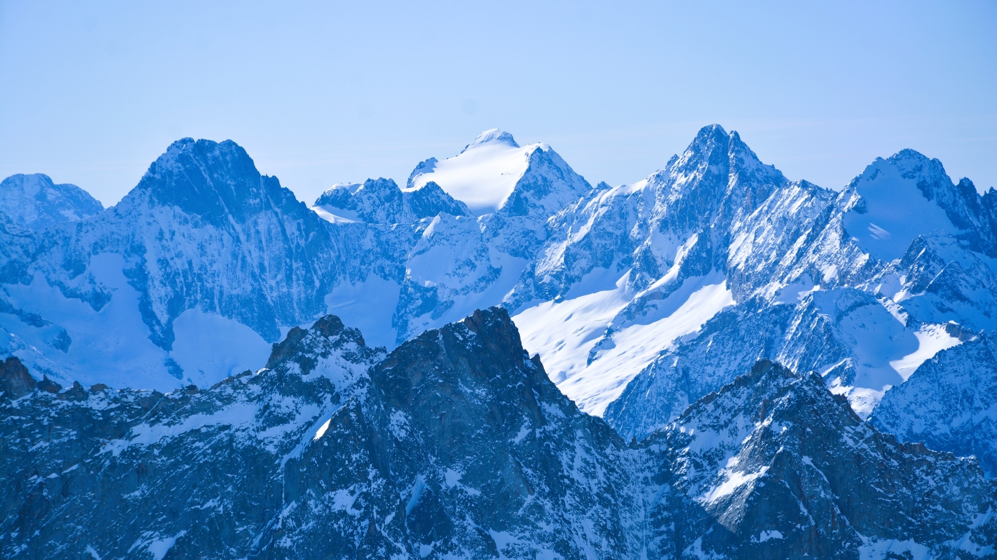 Zum Greifen naher Blickfang: Barre des Écrins (in der Bildmitte), südlichster und zugleich westlichster Viertausender der Alpen