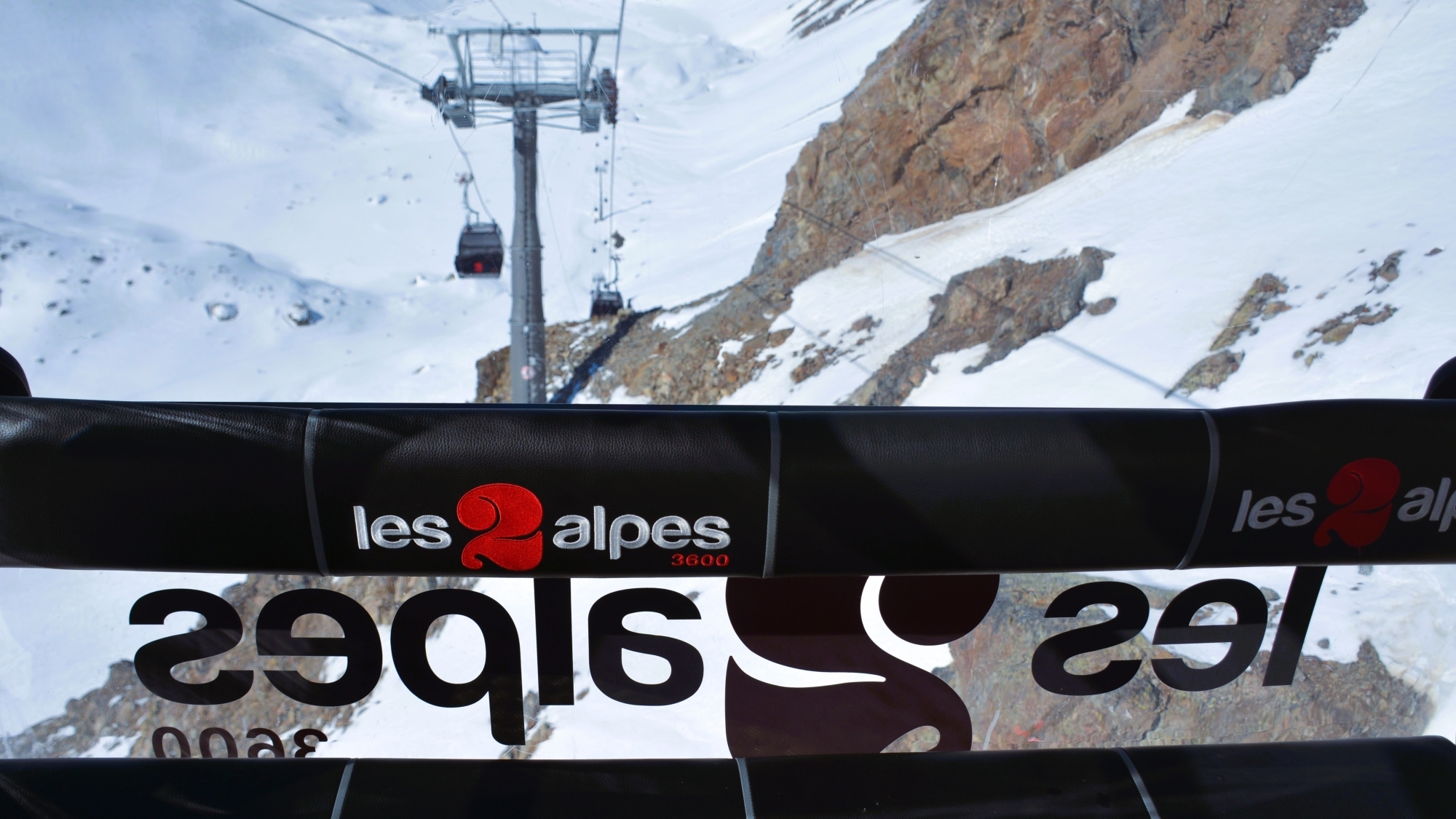 Blick aus der 8er Gondelbahn „Pierre Gross“