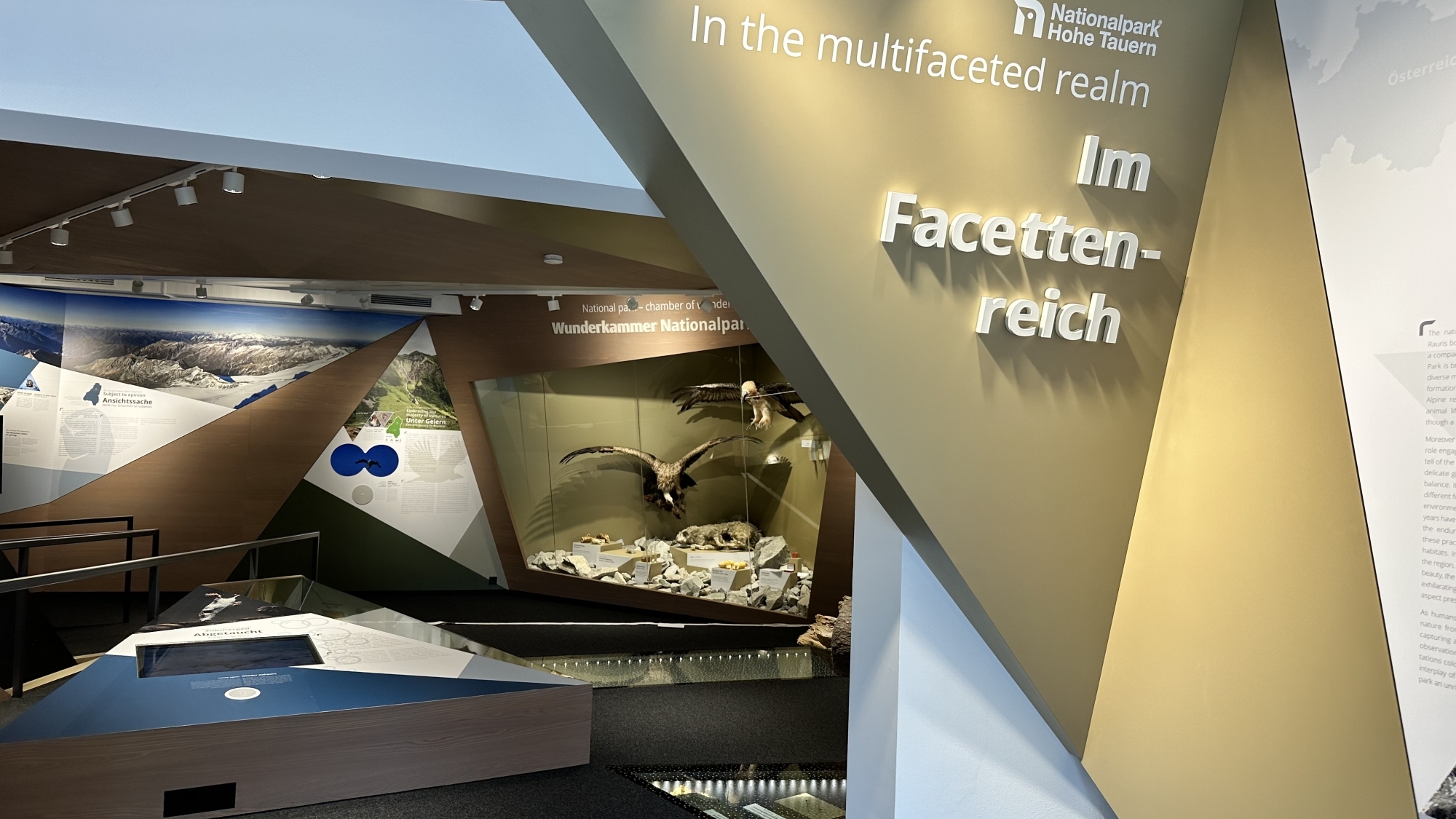 "Im Facettenreich“ Multimediale Ausstellung zur Vielfalt des Raurisertals – informativer und unterhaltsamer Einstieg in Natur und Landschaft.