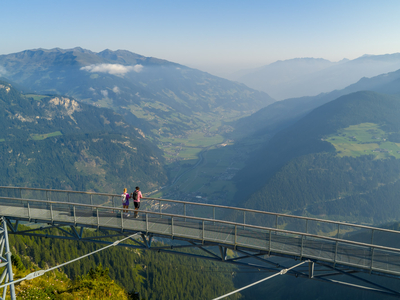 Coolcation in Mountopolis by Mayrhofner Bergbahnen