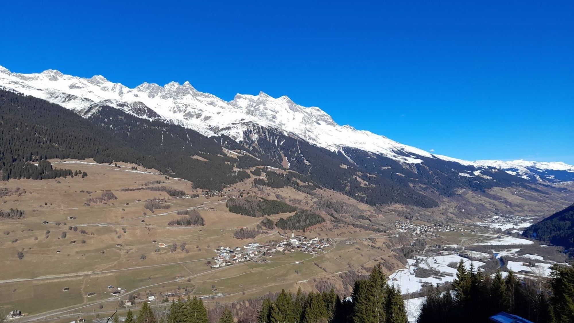 Typisches Bild aus dem letzten Winter: Kein Schnee in den Lagen unterhalb von 1000 Metern und eine trocken-sonnige Wetterlage.