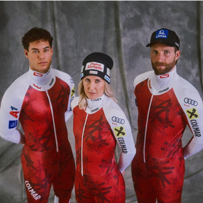Lukas Feurstein, Conny Hütter and Marco Schwarz tragen die neuen Rennanzüge von Colmar