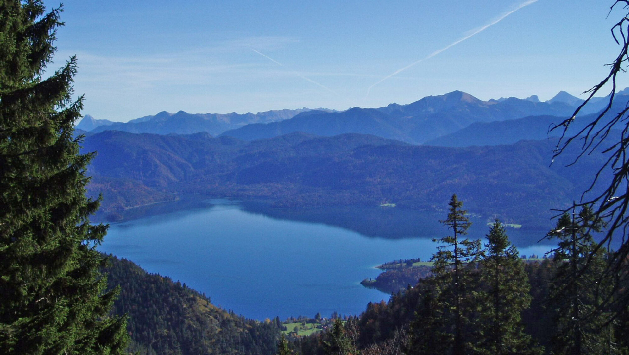 Der Walchensee von oben