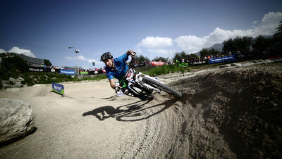 Rasante Kurven bei der Scott Enduro Series