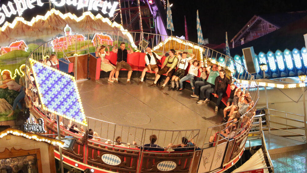 Fahrgeschäft auf dem Rosenheimer Herbstfest