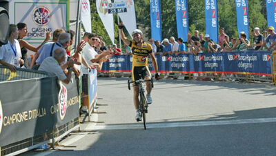 Biker auf der Strecke des Tre Valle Varesine