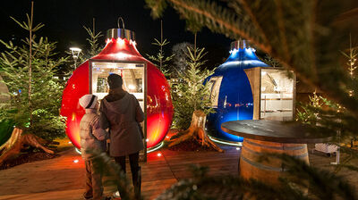 Christbaumkugeln auf dem Meraner Adventsmarkt