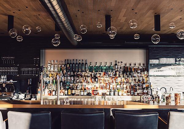 Skybar 4*S Hotel Schöne Aussicht