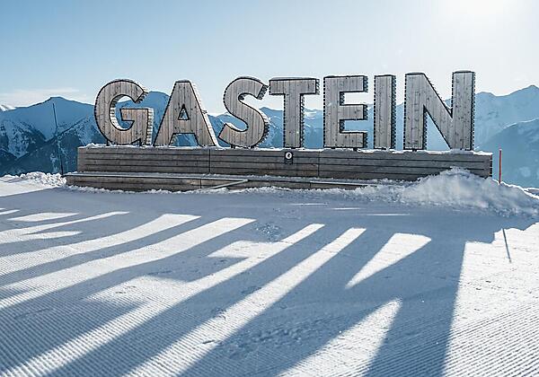 Schlossalm Gastein Schriftzug (c) Gasteinertal Tou